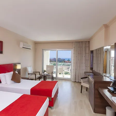 Kum Hotel 5*